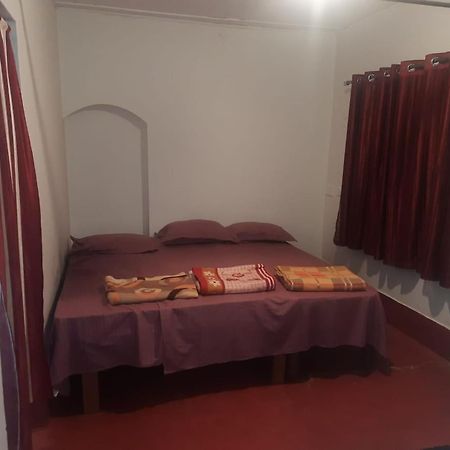 Spinson Home Stay มาดิเครี ภายนอก รูปภาพ